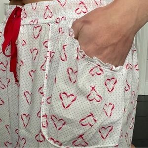 ❗️Bundle 2 items for discounted shipping! ❗️Victoria’s Secret pajama pants